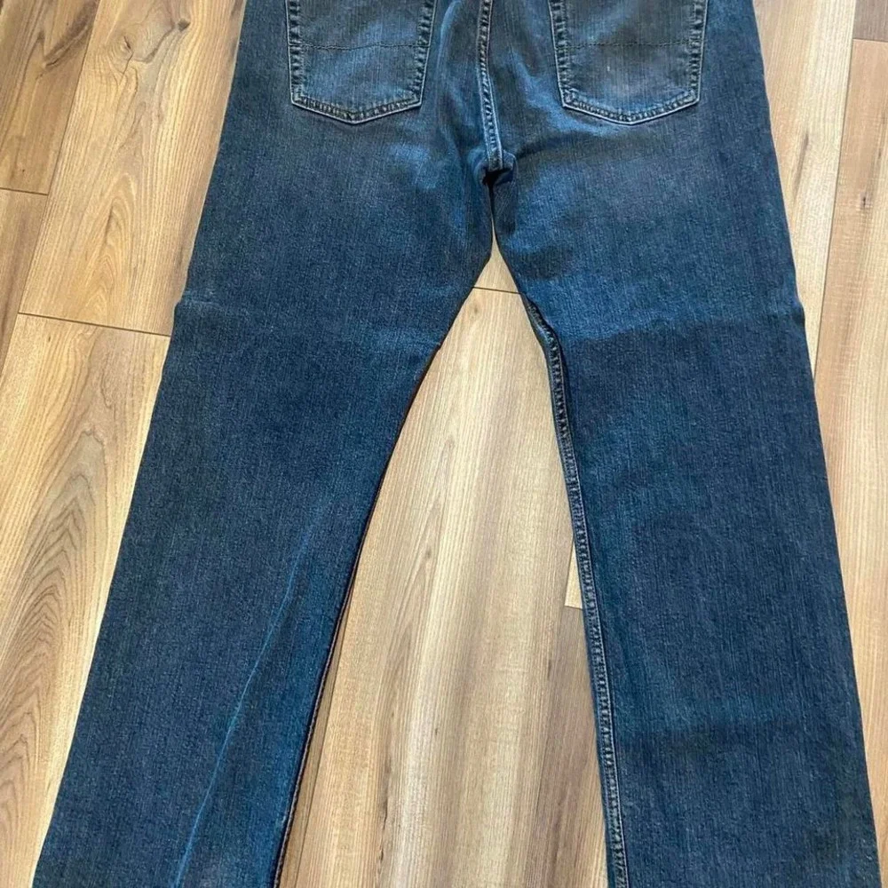 Levis men size